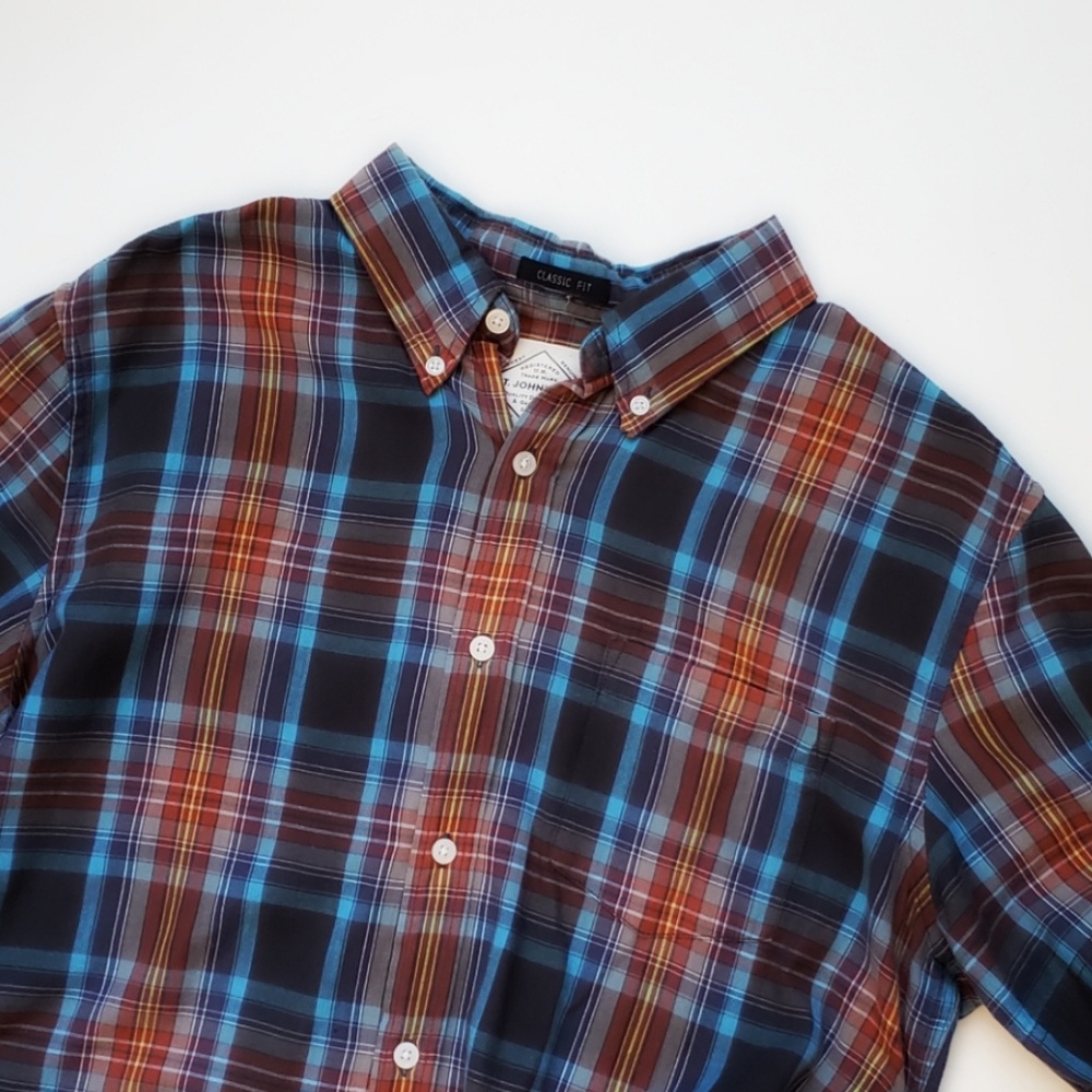 🍂 | Short Sleeve Button Up Tee